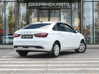 2023 Lada (ВАЗ) Vesta I Рестайлинг (NG), белый, 1125000 рублей, вид 3