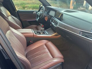 2021 BMW X7 30d I (G07), чёрный, 9900000 рублей, вид 4