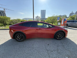 2023 Toyota Prius PHV ZVW52 IV (XW50), красный, 3300000 рублей, вид 4