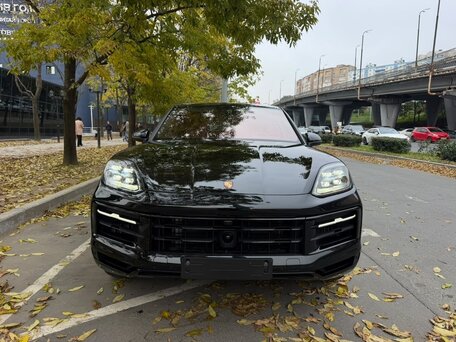 2025 Porsche Cayenne E-Hybrid Coupé III Рестайлинг, чёрный, 16400000 рублей, вид 3