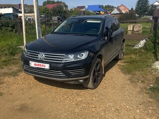 2017 Volkswagen Touareg II Рестайлинг, чёрный, 3000000 рублей, вид 1
