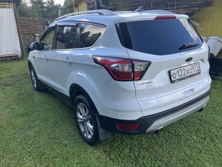 2019 Ford Kuga II Рестайлинг, белый, 1810000 рублей, вид 3