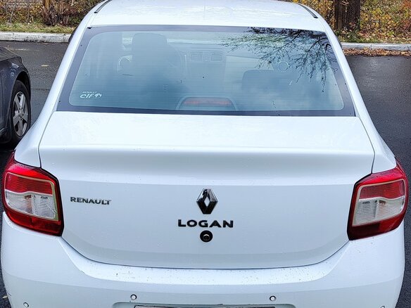 2014 Renault Logan II, белый, 710000 рублей - вид 3