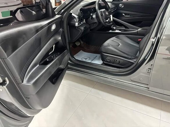 2023 Hyundai Elantra VII (CN7) Рестайлинг, серый, 1350000 рублей - вид 17