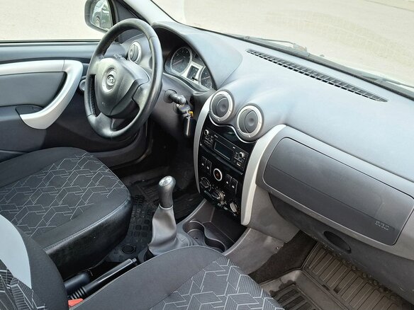 2020 Lada (ВАЗ) Largus Cross I, серый, 798000 рублей - вид 10