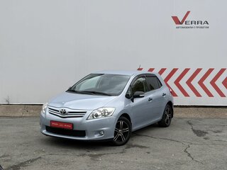 2010 Toyota Auris I Рестайлинг, серебристый, 950000 рублей, вид 1