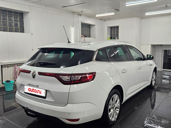 2020 Renault Megane IV Рестайлинг, белый, 1550000 рублей - вид 3