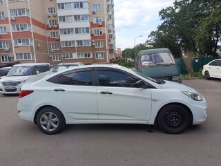 2011 Hyundai Solaris I, белый, 600000 рублей, вид 5
