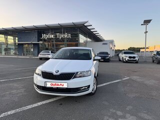 2018 Skoda Rapid I Рестайлинг, белый, 920000 рублей, вид 1