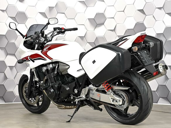 2010 Honda CB 1300, белый, 699000 рублей - вид 7