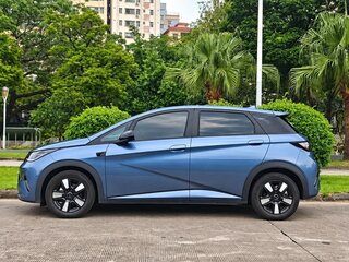 2025 BYD Dolphin 45.12 kWh I Рестайлинг, голубой, 1510000 рублей, вид 4