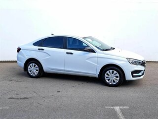 2024 Lada (ВАЗ) Vesta I Рестайлинг (NG), белый, 1190000 рублей, вид 3
