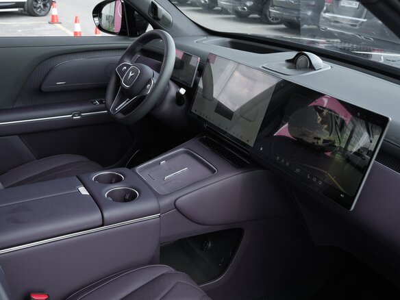 2026 Voyah Taishan X8, красный, 7350000 рублей - вид 15