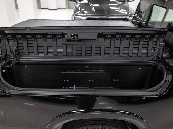 2026 Ram 1500 Crew Cab V Рестайлинг, чёрный, 9650000 рублей - вид 4