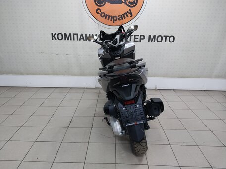 2022 Honda Forza, серый, 539000 рублей, вид 4