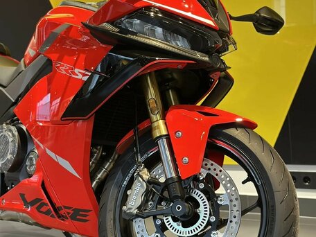 2026 Voge 525RR, красный, 597000 рублей, вид 3