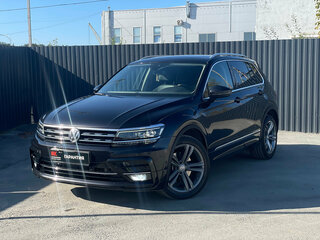 2018 Volkswagen Tiguan II, чёрный, 2449000 рублей, вид 1