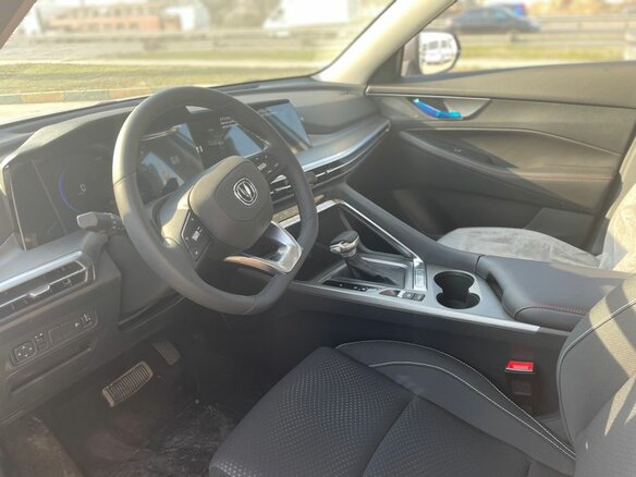2024 Changan CS35 Plus I Рестайлинг, серебристый, 2709900 рублей - вид 7