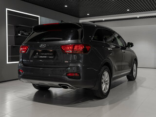 2019 Kia Sorento III Prime Рестайлинг, серый, 2745000 рублей, вид 5