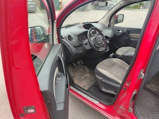 2011 Renault Kangoo II, красный, 600000 рублей, вид 5