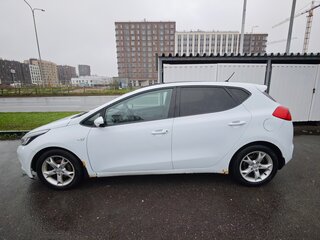 2012 Kia Ceed II, белый, 900000 рублей, вид 4