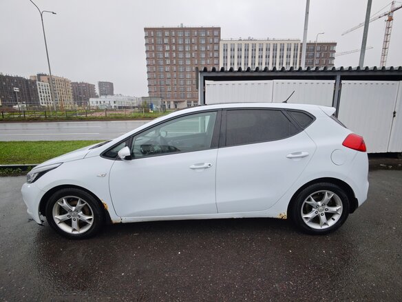 2012 Kia Ceed II, белый, 900000 рублей - вид 3