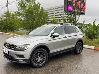 2018 Volkswagen Tiguan II, серебристый, 2800000 рублей, вид 1