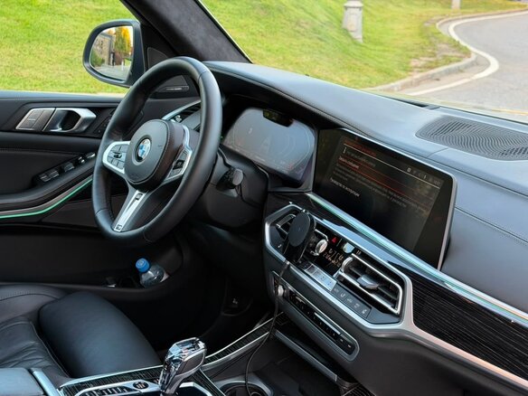 2022 BMW X7 40i I (G07), белый, 9099000 рублей - вид 16