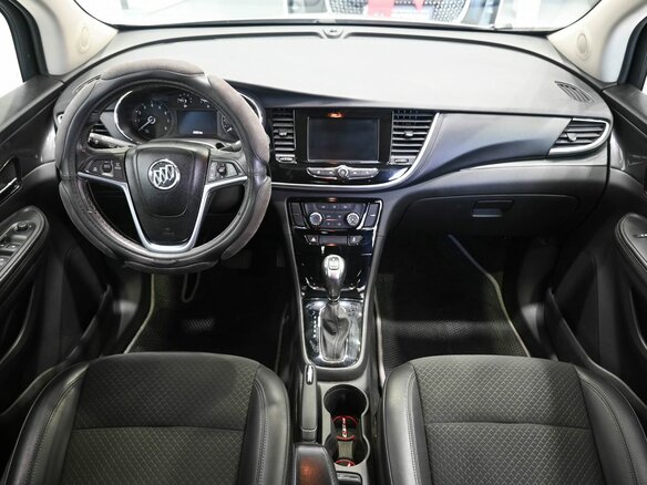 2022 Buick Encore I Рестайлинг, серый, 1599900 рублей - вид 11