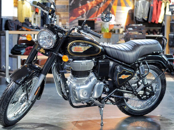 2025 Royal Enfield Bullet 350, чёрный, 469000 рублей - вид 2