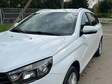 2019 Lada (ВАЗ) Vesta SW I, белый, 850000 рублей, вид 1
