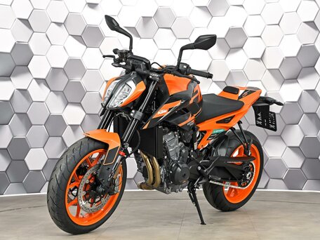 2023 KTM 890 Duke, чёрный, 899000 рублей, вид 2