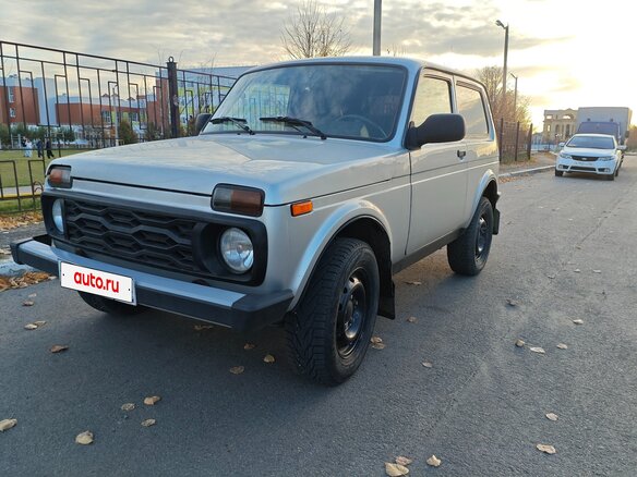 2018 Lada (ВАЗ) 2121 (4x4) I Рестайлинг, серебристый, 439000 рублей