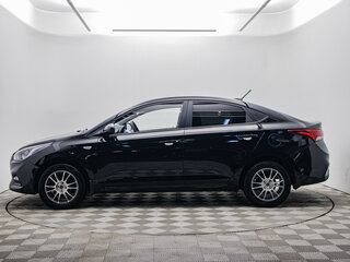 2018 Hyundai Solaris II, чёрный, 1290000 рублей, вид 2