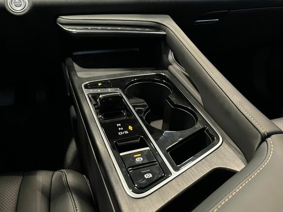 2024 FAW Bestune B70 I, чёрный, 2400000 рублей - вид 14