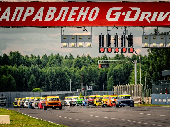 1986 Спортивные авто и реплики GT & Touring, красный, 1500000 рублей - вид 15