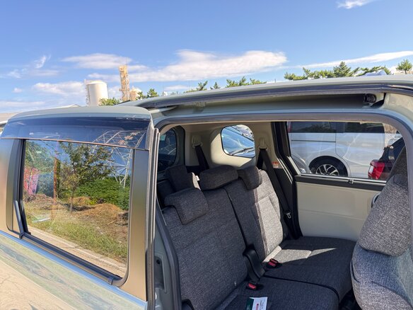 2022 Toyota Sienta III, коричневый, 1350000 рублей - вид 14