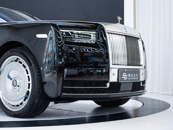 2023 Rolls-Royce Phantom Extended VIII Рестайлинг (Series II), чёрный, 48000000 рублей - вид 19