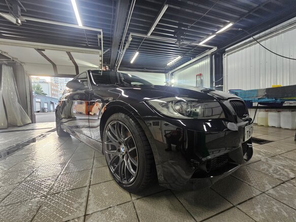 2008 BMW 3 серии 325i V (E90/E91/E92/E93) Рестайлинг, чёрный, 1390000 рублей - вид 4