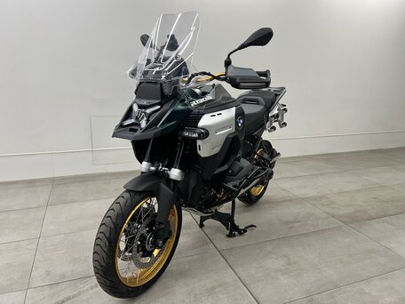 2026 BMW R 1300 GS Adventure, зелёный, 4120000 рублей, вид 4