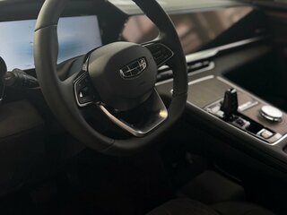2026 Geely Monjaro I, белый, 4954990 рублей, вид 2