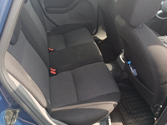 2011 Ford Focus II Рестайлинг, синий, 700000 рублей - вид 9