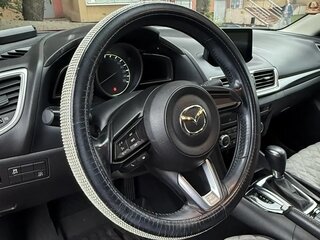 2018 Mazda 3 III (BM) Рестайлинг, красный, 1790000 рублей, вид 5