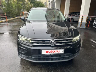 2019 Volkswagen Tiguan II, чёрный, 2199000 рублей, вид 1