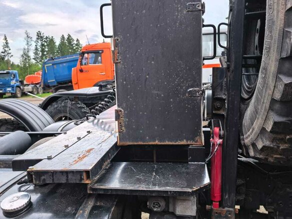 2021 КамАЗ 43118, синий, 4950000 рублей - вид 5