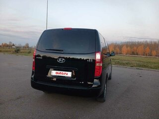 2015 Hyundai H-1 II Рестайлинг, чёрный, 1750000 рублей, вид 2