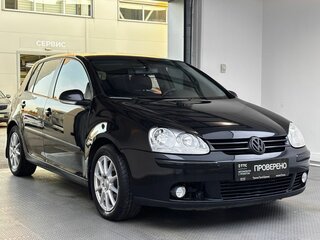 2004 Volkswagen Golf V, чёрный, 399000 рублей, вид 3
