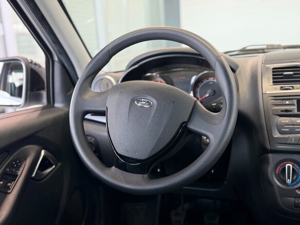 2026 Lada (ВАЗ) Granta Cross Euro-2 I Рестайлинг, белый, 1196000 рублей - вид 15