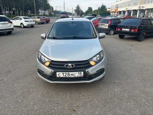 2018 Lada (ВАЗ) Granta I Рестайлинг, серебристый, 670000 рублей - вид 1