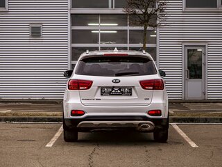 2019 Kia Sorento III Prime Рестайлинг, белый, 2495000 рублей, вид 5